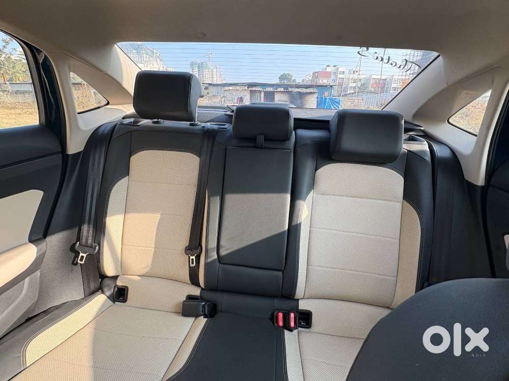 Volkswagen Virtus Topline 1.0 Tsi Mt 2023  Petrol Ap  Top Model