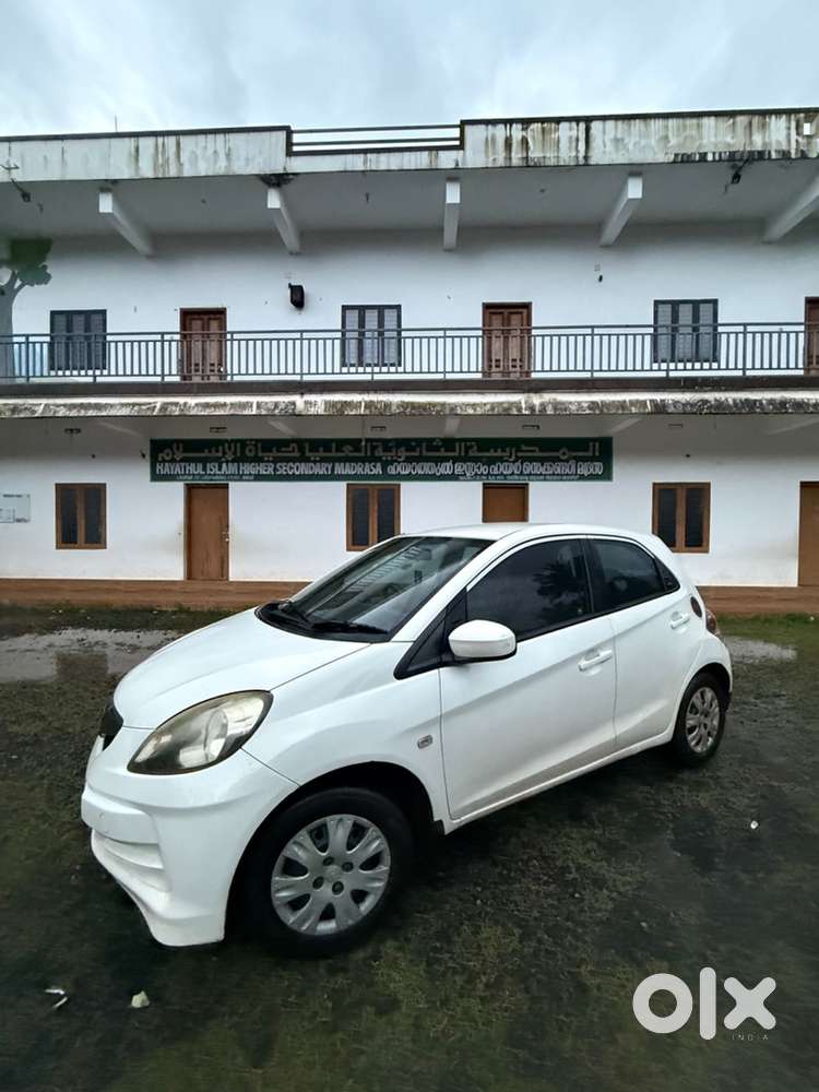 Honda Brio 2013 Petrol Well Maintained