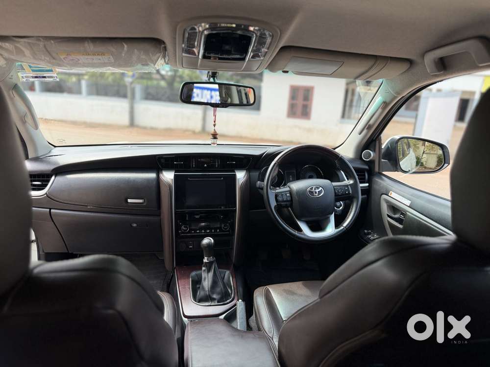 Toyota Fortuner [2021-ongoing] 2.8 2wd Diesel Mt, 2020, Diesel