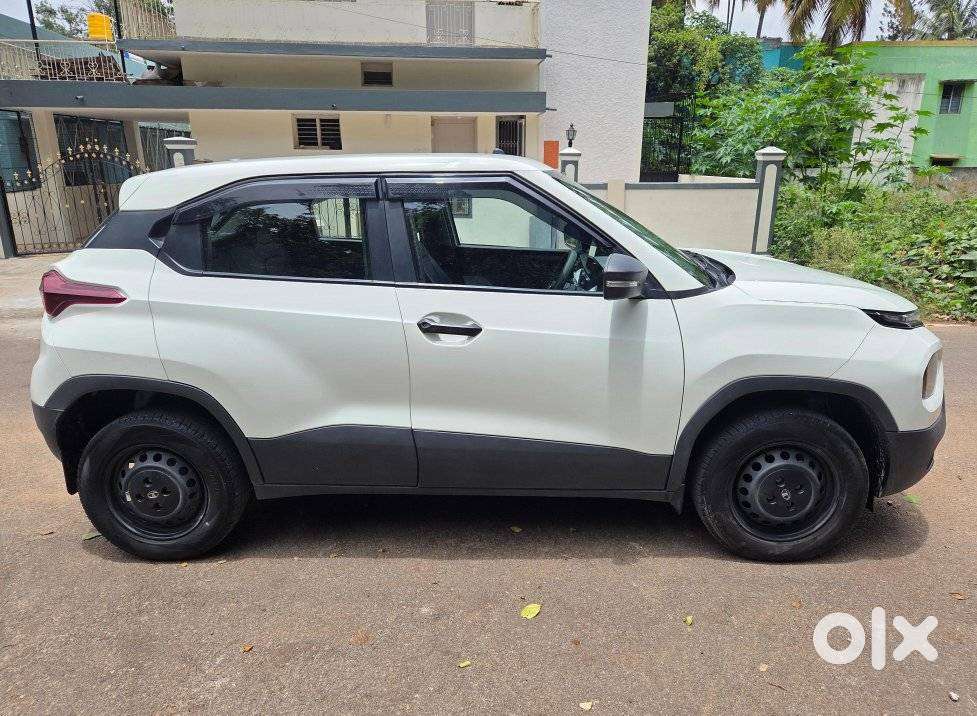 Tata Punch Creative, 2023, Petrol