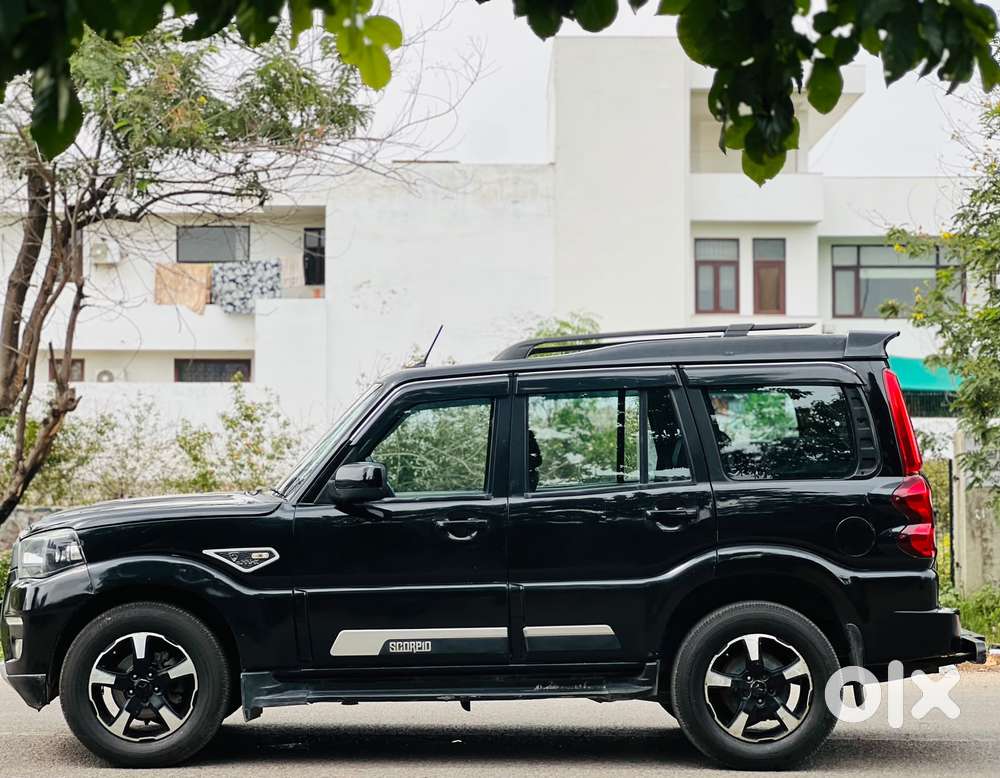 Mahindra Scorpio Classic 2.2 S 11 Mt 7 Str, 2023, Diesel