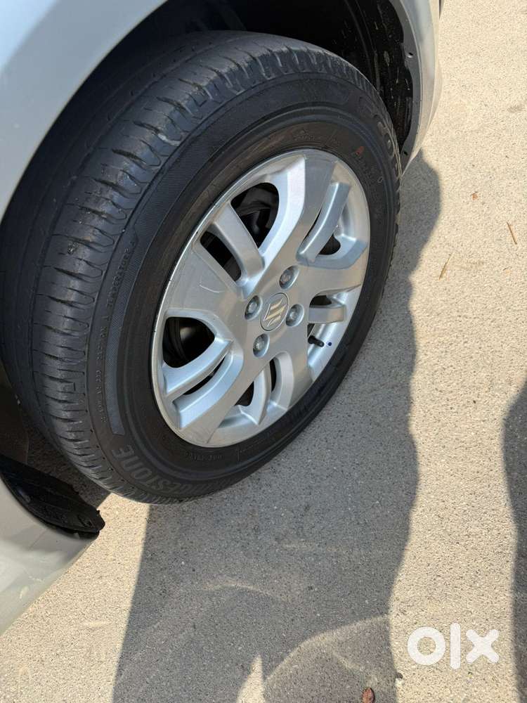 Maruti Suzuki Swift Dzire Zxi + Mt, 2013, Petrol