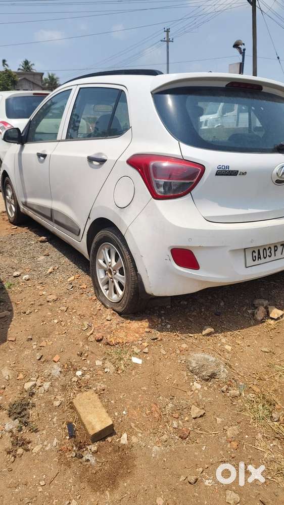 Hyundai Grand I10 Asta 1.1 Crdi (o), 2014, Petrol