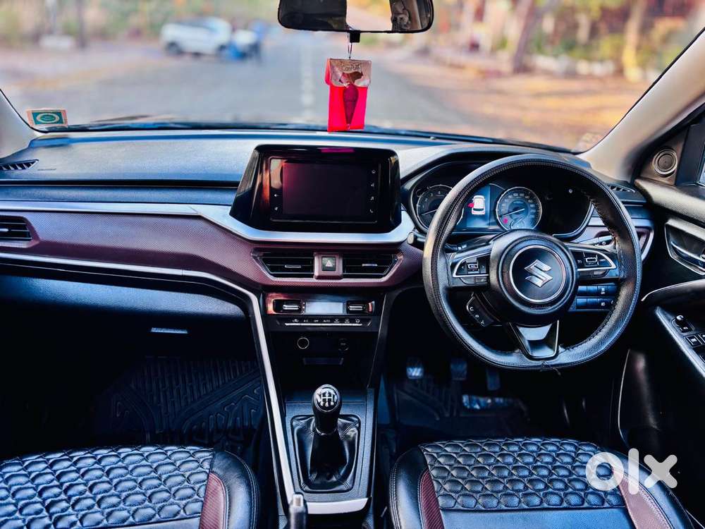 Maruti Suzuki Brezza 1.5 Zxi Smart Hybrid, 2024, Petrol