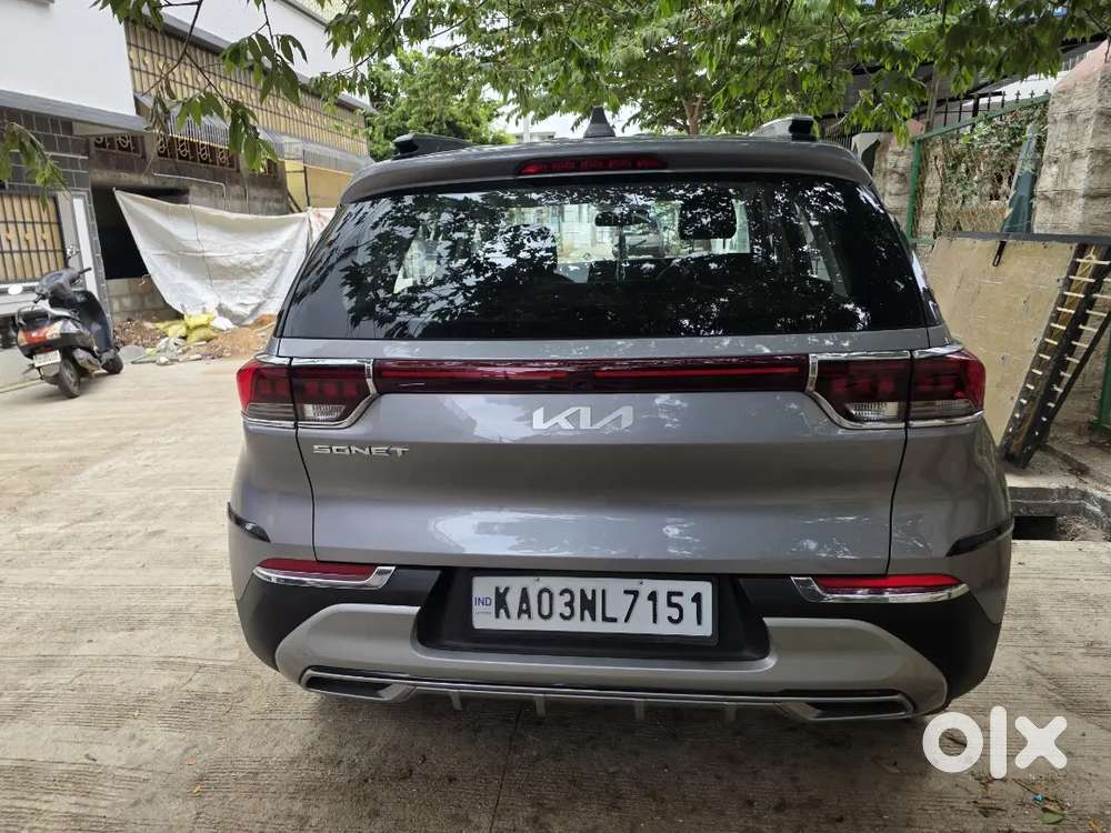 Kia Sonet Htx 1.5 Diesel Manual Topend With Sunroof  2022 Model