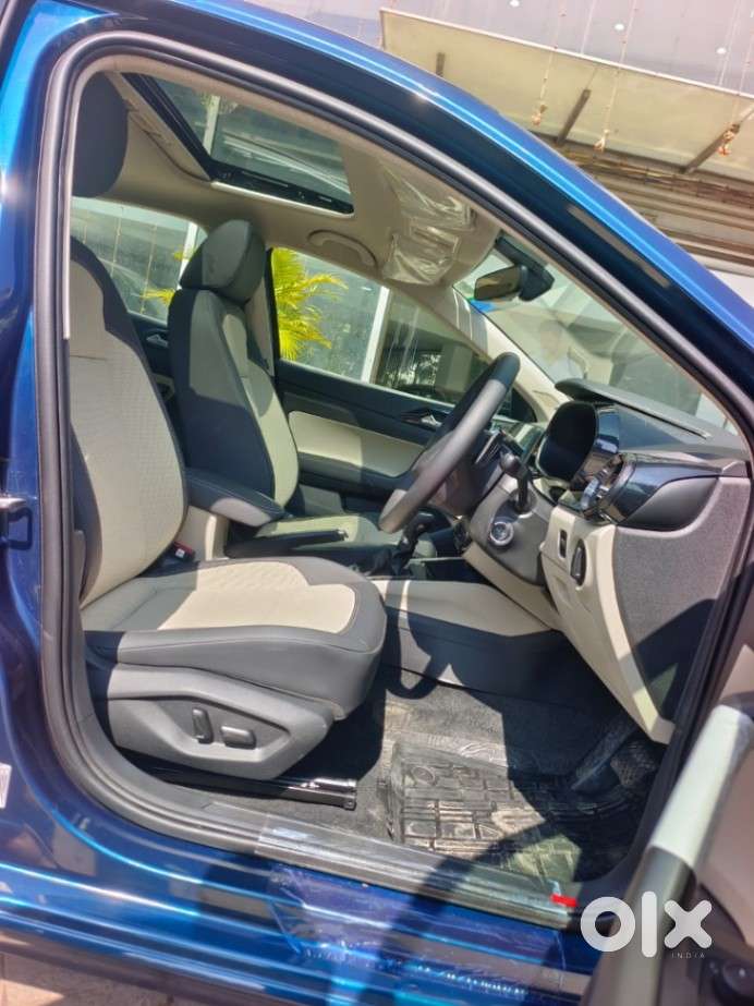 Skoda Slavia Style 1.0l Tsi At, 2025, Petrol