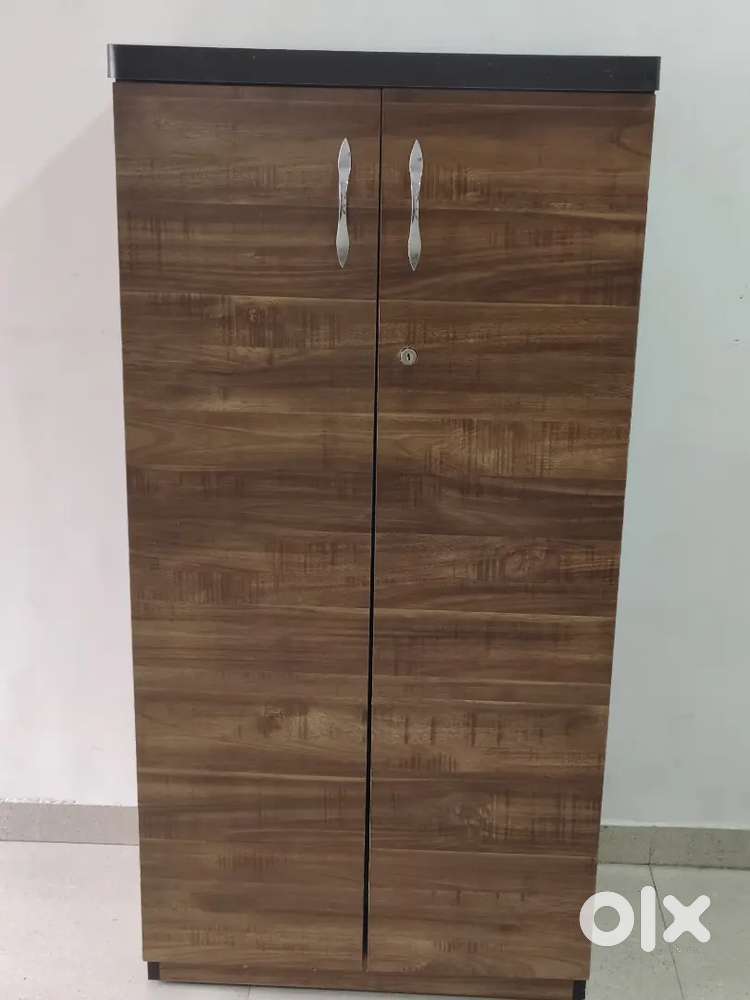 Cupboard/Wardrobe
