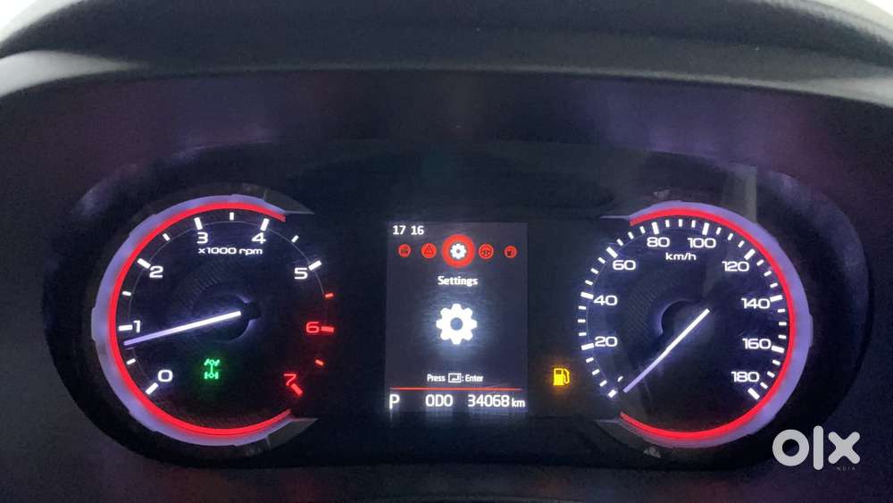 Mahindra Thar Lx Hard Top Petrol At Rwd, 2022, Petrol