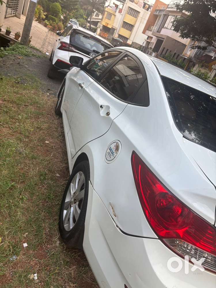 Hyundai Verna Crdi 2012
