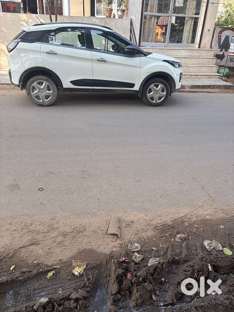 Tata Nexon 2022 Petrol