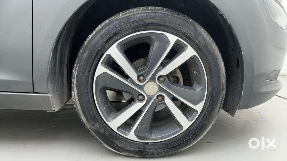 Tata Altroz Xz, 2021, Petrol