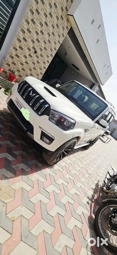 Scorpio 2015 Model