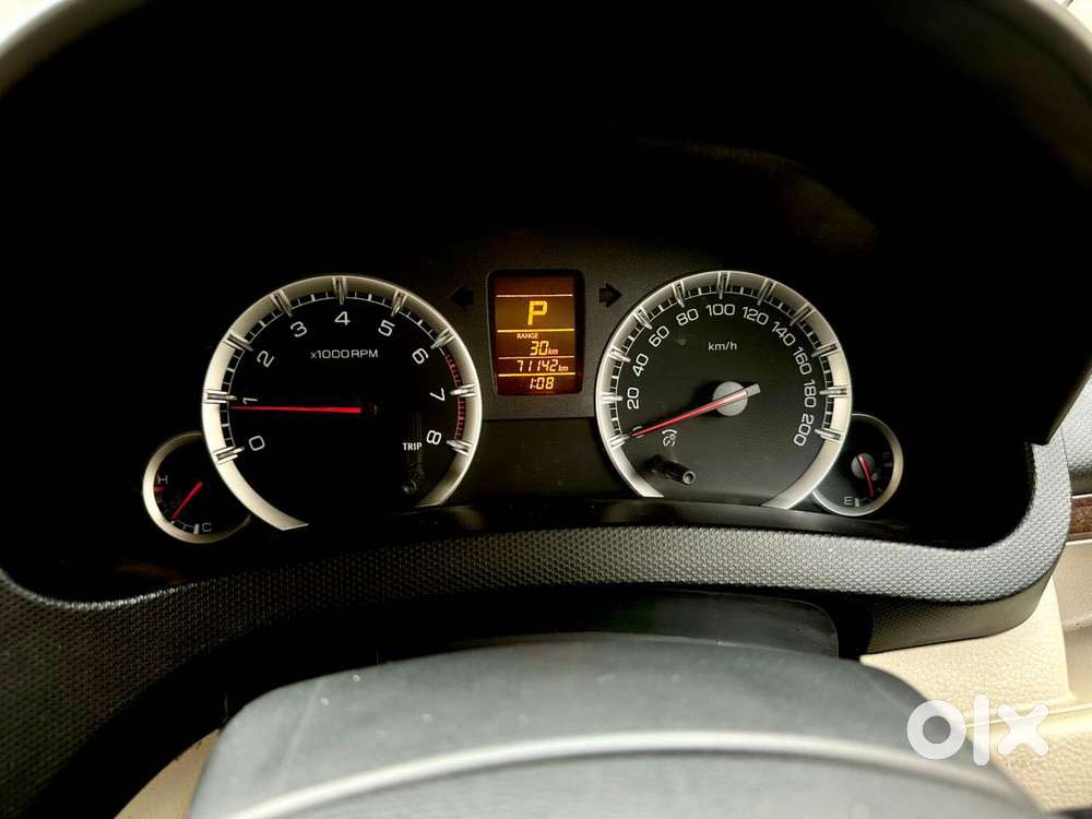 Maruti Suzuki Swift Dzire Vxi(o) Amt, 2013, Petrol