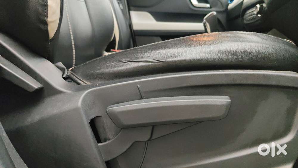 Tata Punch 1.2 Revotron Creative Amt Dual Tone, 2022, Petrol
