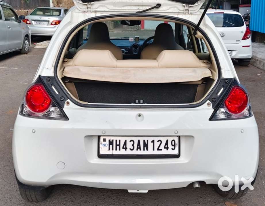 Honda Brio V Mt, 2013, Petrol