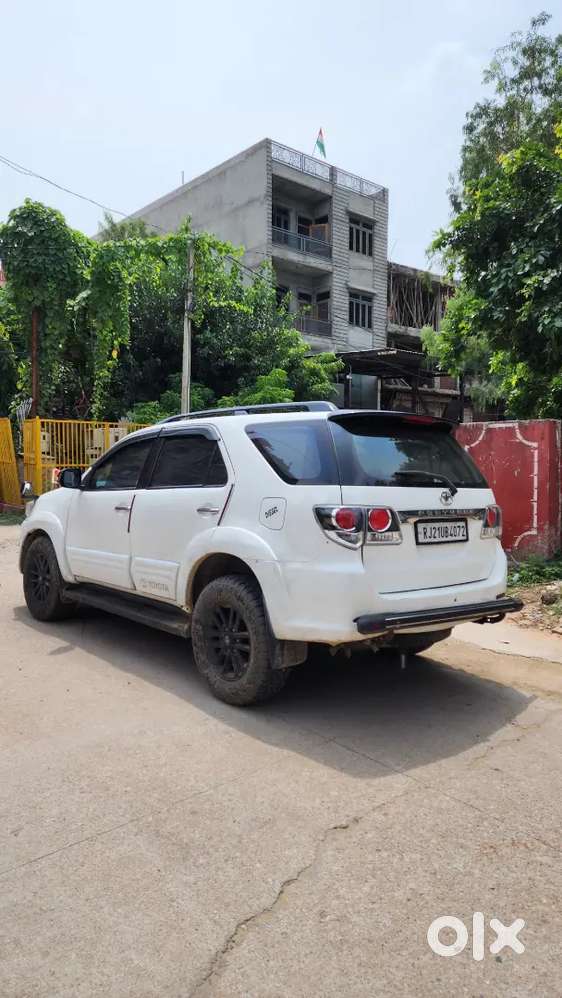 Toyota Fortuner 2013 4x2 Manual
