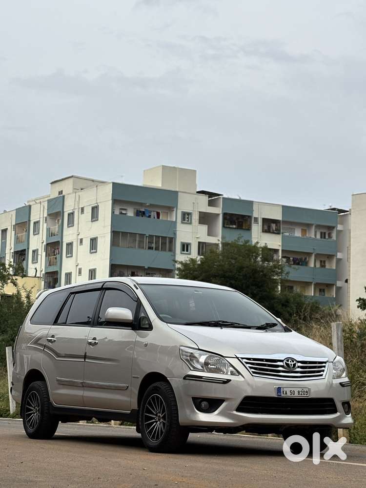 Toyota Innova 2.5 G (diesel) 7 Seater Bs Iv, 2013, Diesel