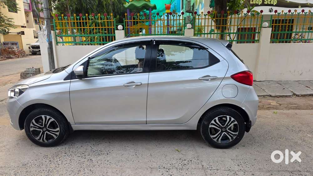 Tata Tiago 1.2 Revotron Xza, 2019, Petrol