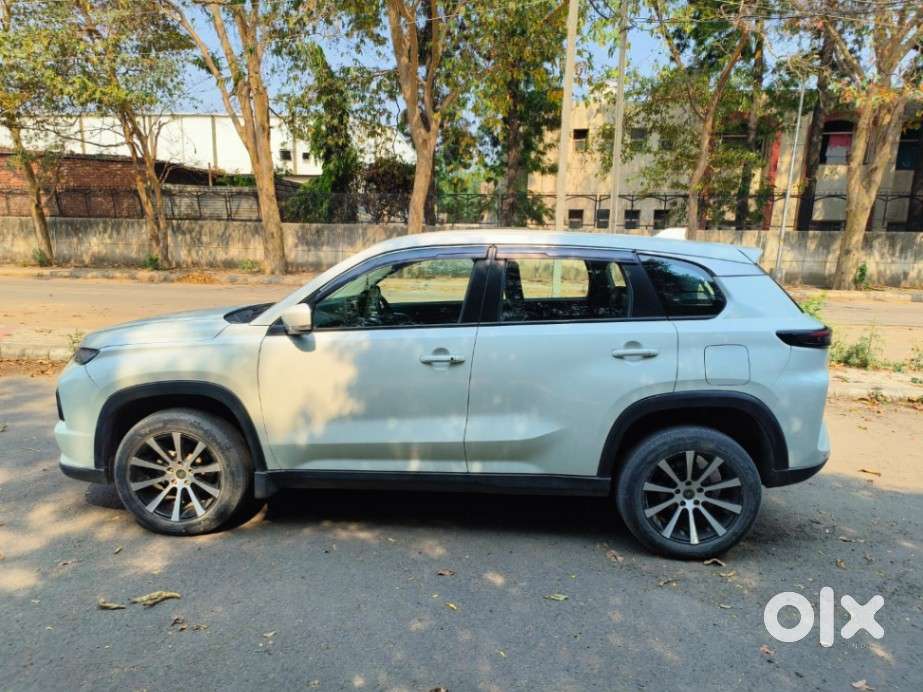 Maruti Suzuki Grand Vitara 1.5 Sigma Smart Hybrid, 2022, Petrol