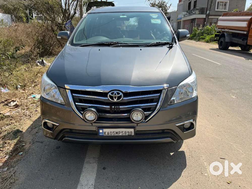 Toyota Innova 2014 Diesel 192000 Km Driven Showroom Record