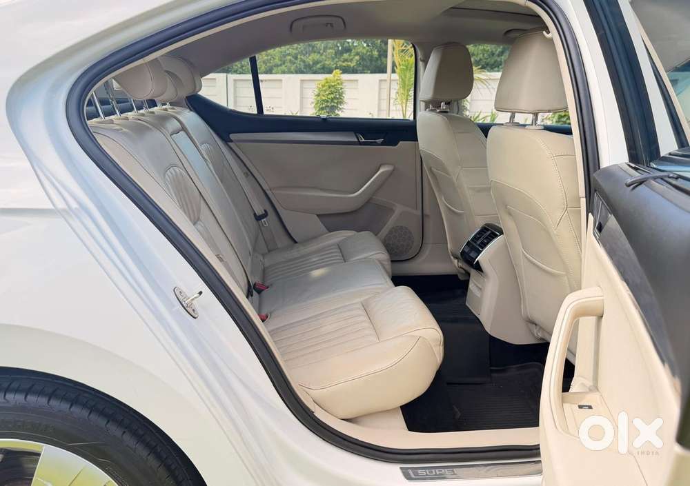Skoda Superb L&k 2.0 Tdi At, 2020, Diesel