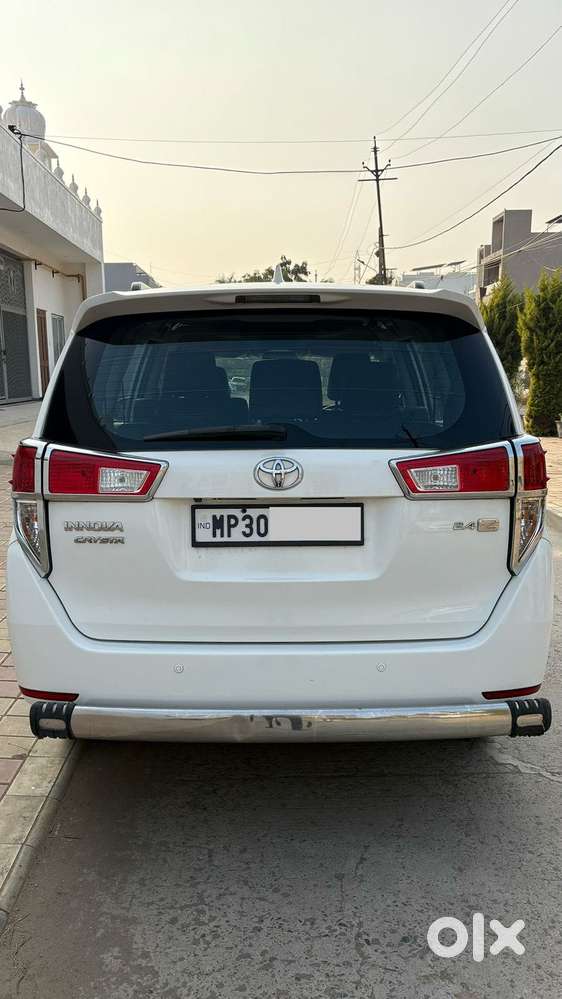 Toyota Innova Crysta [2020-ongoing] 2.7 Gx Mt 7 Str, 1998, Diesel