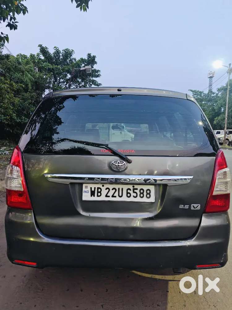 Toyota Innova 2013 Diesel Well Maintained