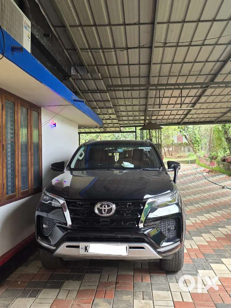 2023 Model Toyota Fortuner 4×4 Automatic 4wd Single Ownership 21,000km