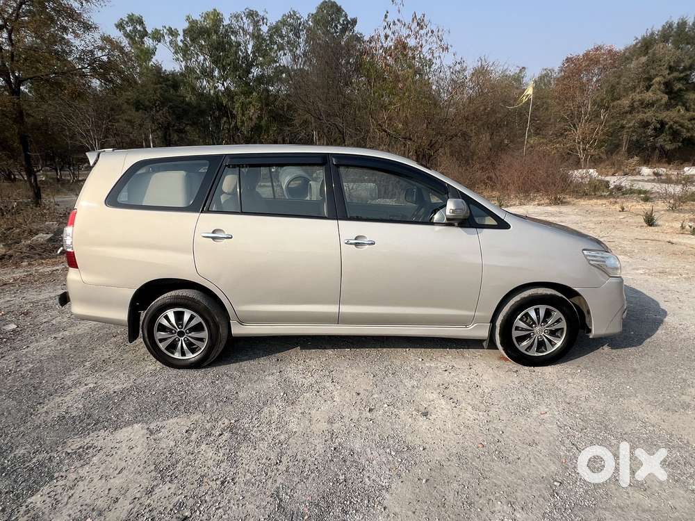 Toyota Innova 2.5 V 7 Str, 2015, Diesel