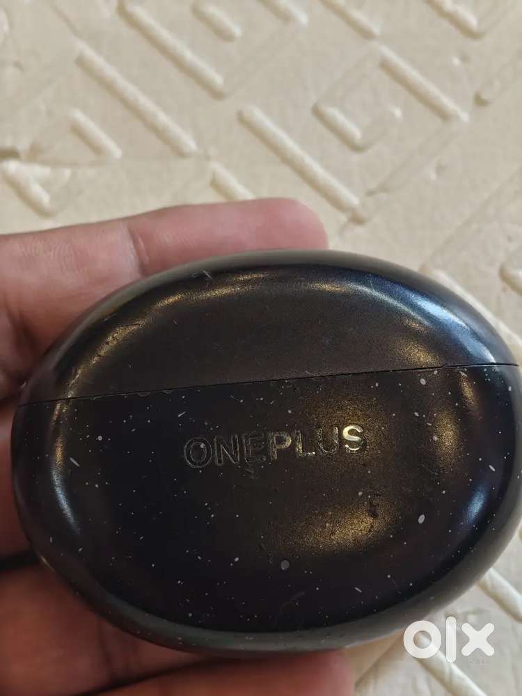 OnePlus Buds 3 Pro - Right Earbud + Charging Case Only
