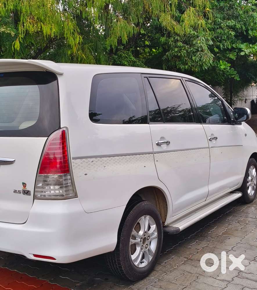 Toyota Innova 2.5 V 7 Str, 2011, Diesel