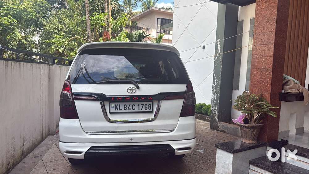 Toyota Innova 2013 Diesel Well Maintained