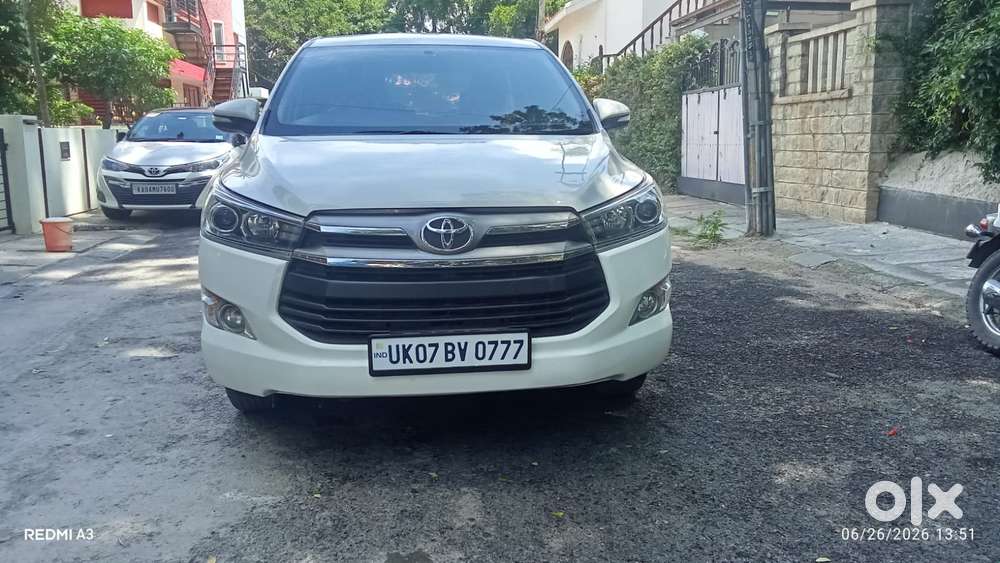 Toyota Innova Crysta 2.4 V, 2017, Diesel