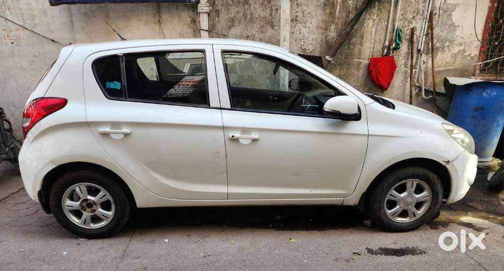 Hyundai I20 Petrol Spotz, 2011, Petrol