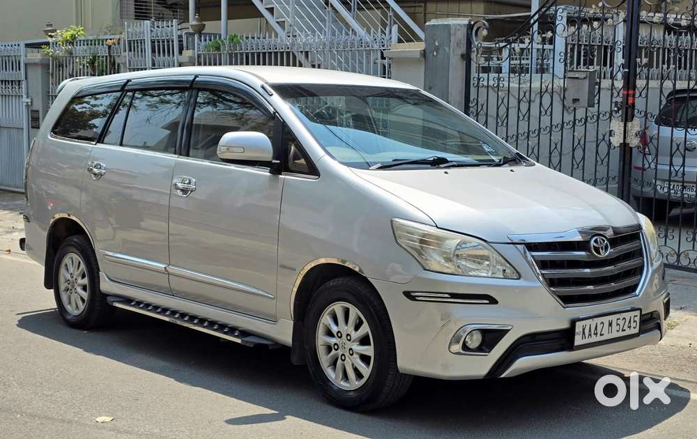 Toyota Innova 2.5 V 8 Str, 2014, Diesel