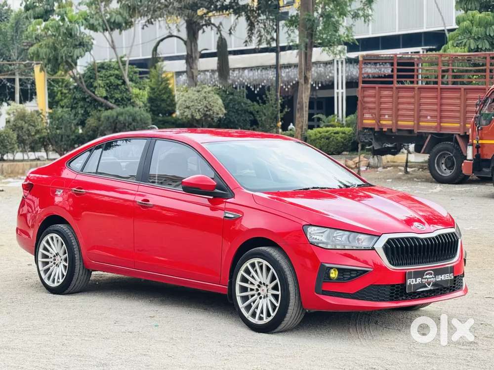 Skoda Slavia Ambition 1.0l Tsi At, 2022, Petrol