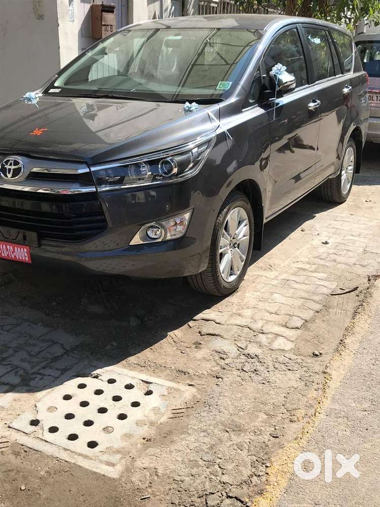 2.8l Zx At Diesel Innova Crysta 1st Owner