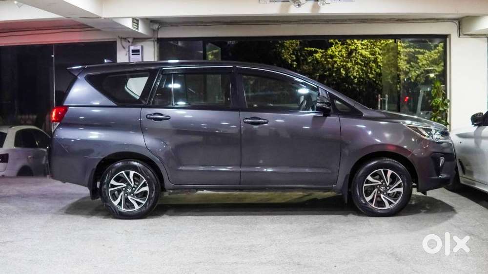 Toyota Innova Crysta 2.7 Gx At 8s, 2021, Petrol