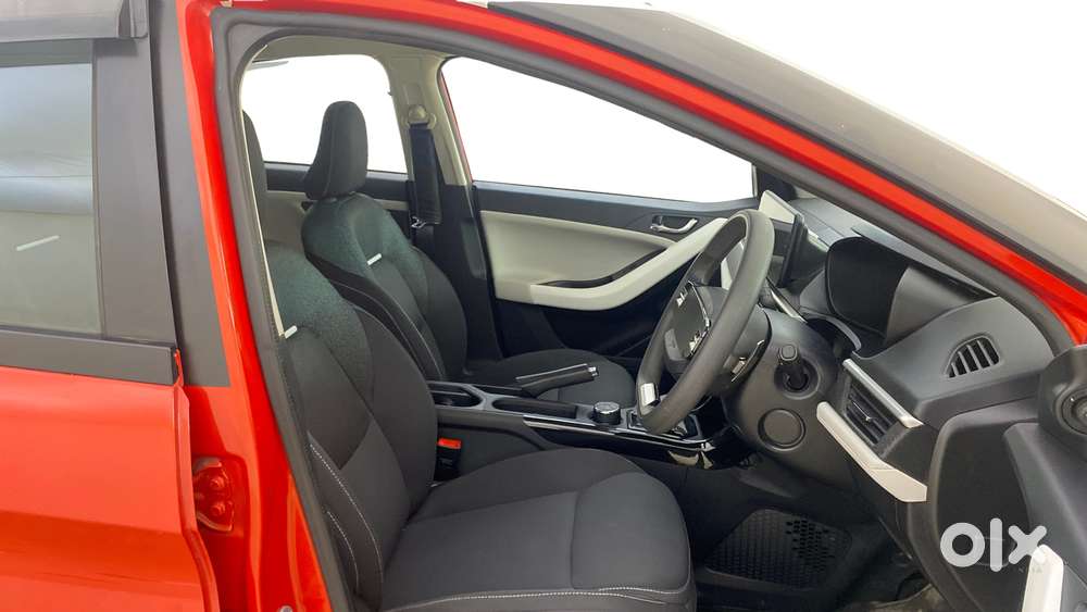 Tata Nexon Creative Plus 1.2 Revotron Petrol 6 Amt Dt, 2024, Petrol