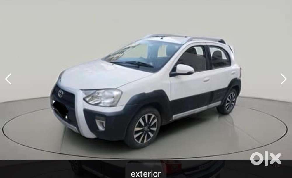 Toyota Etios Cross 2015
