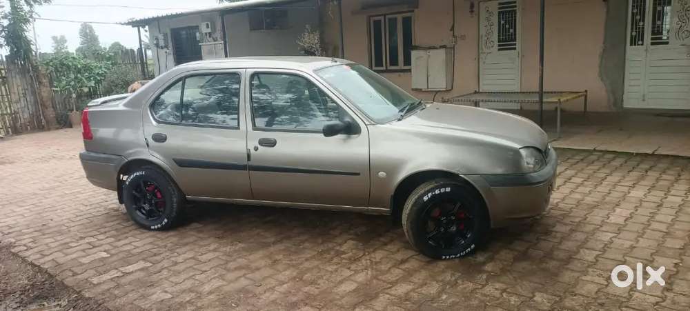 Ford Ikon Petrol 2005