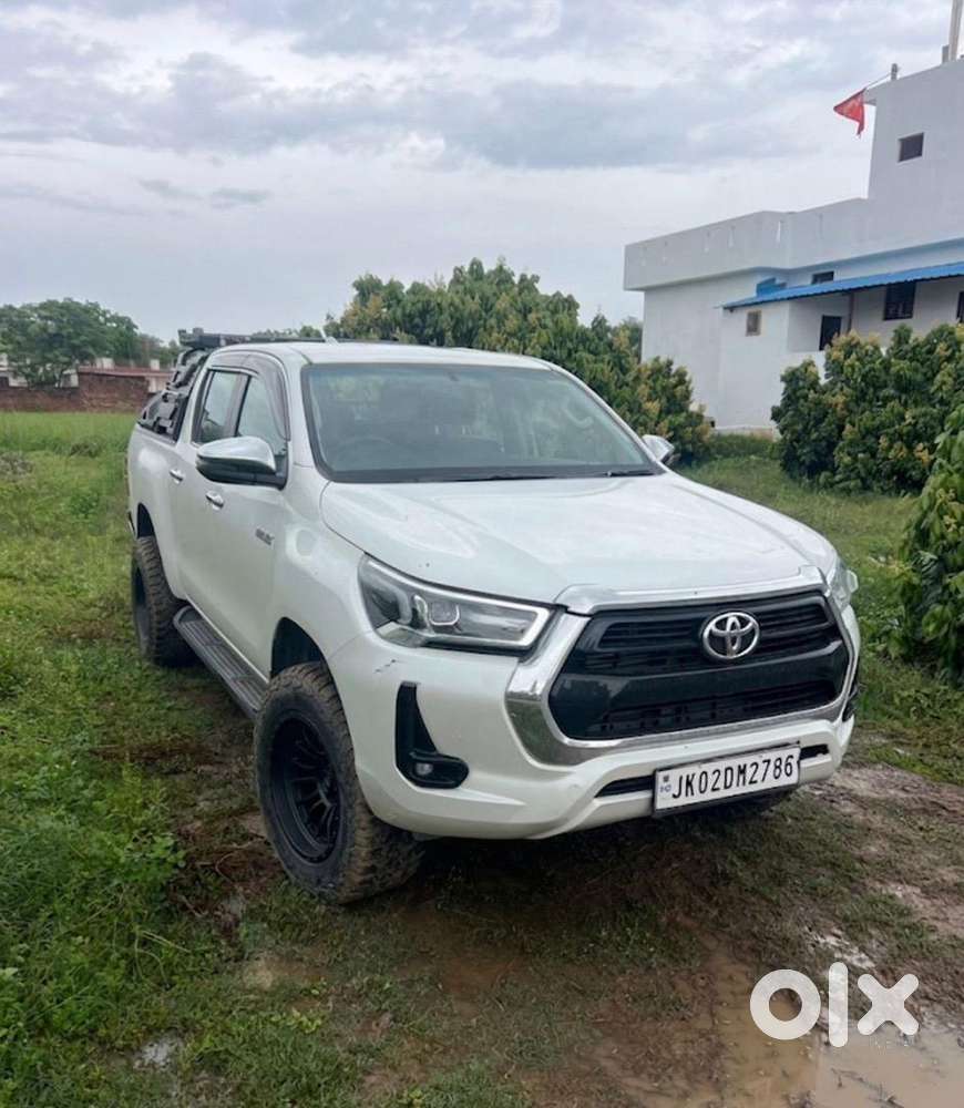 Toyota Hilux 2024 Diesel 11000 Km Driven