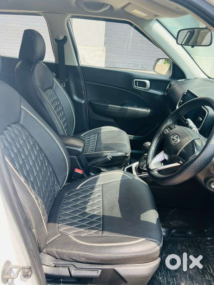 Hyundai Venue 1.2 S Plus, 2022, Petrol