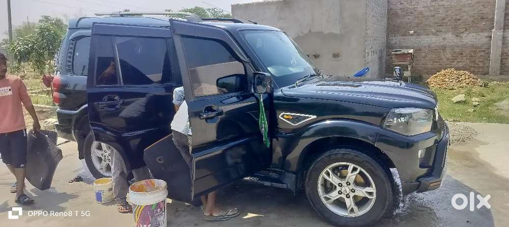 Mahindra Scorpio Classic 2015 Diesel 130000 Km Driven