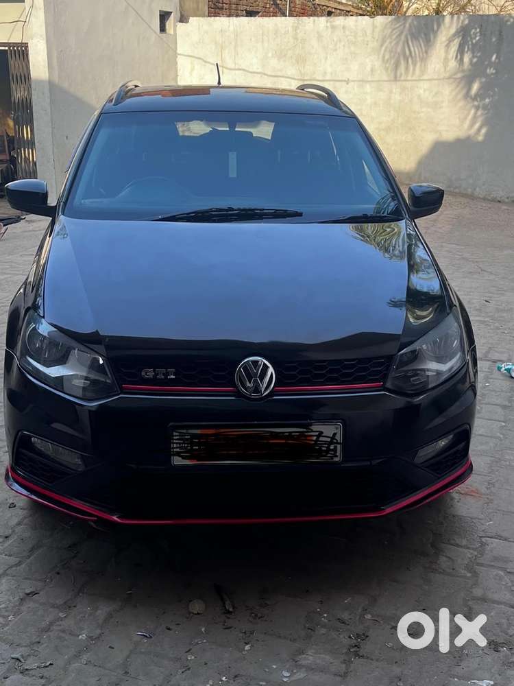 Volkswagen Crosspolo Petrol 2015