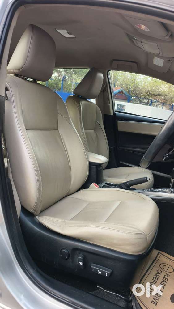 Toyota Corolla Altis 2013-2017 Vl At, 2016, Petrol