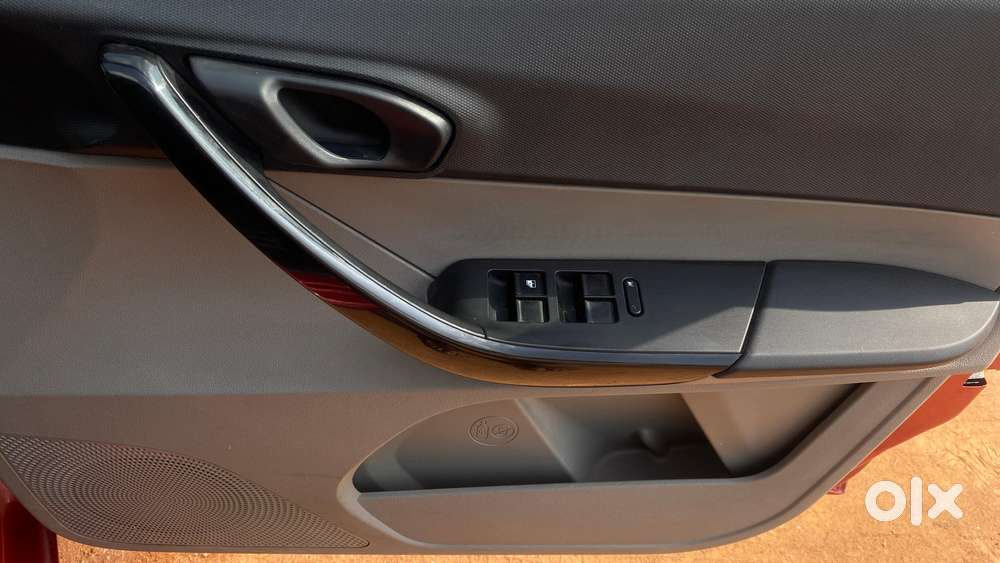 Tata Tiago 1.2 Revotron Xza, 2019, Petrol