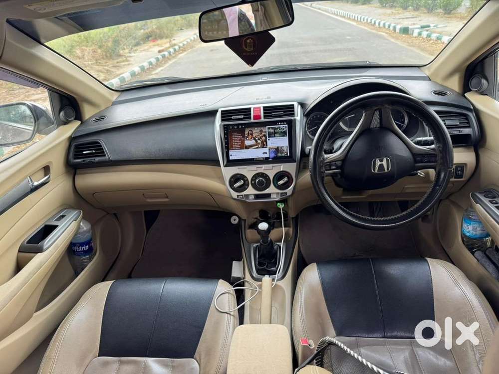 Honda Hybrid Car 2012