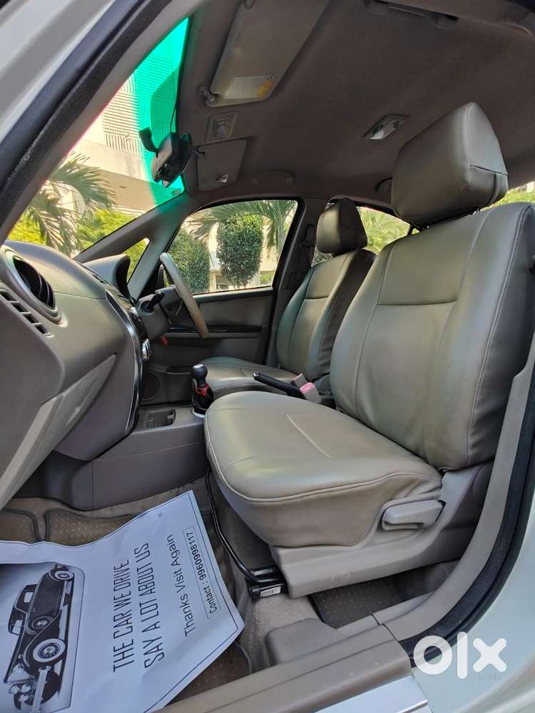 Maruti Suzuki Sx4 Zxi Mt Bsiv, 2010, Petrol