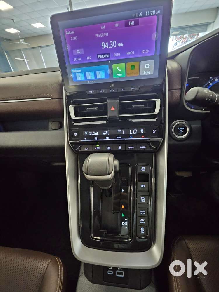 Toyota Innova Hycross 2.0 Zx (o) Hybrid 7 Str, 2024, Petrol